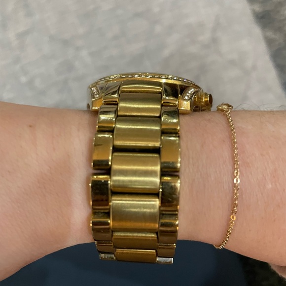 Michael Kors Chronograph Gold and Pave watch - Picture 3 of 7